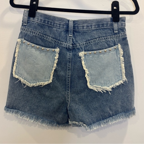 POL Two-Tone Blue Jean Shorts with Stud Accents - Picture 4 of 4